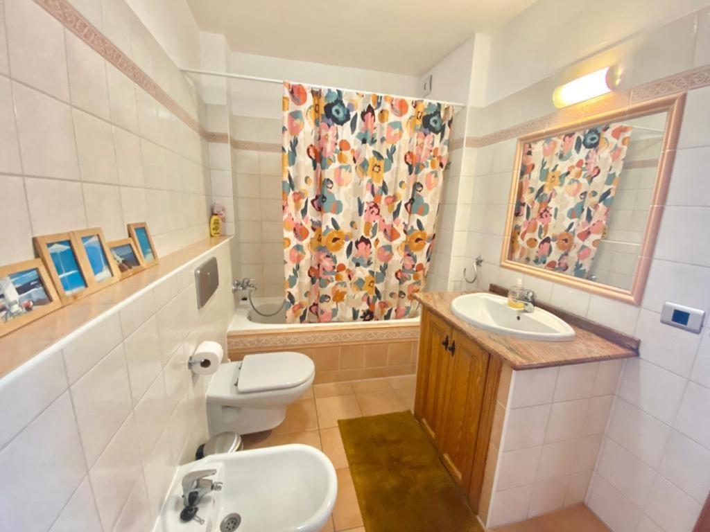 Casa Blanca , Nahe Am Strand , Wifi Frei Гиа-де-Исора Экстерьер фото