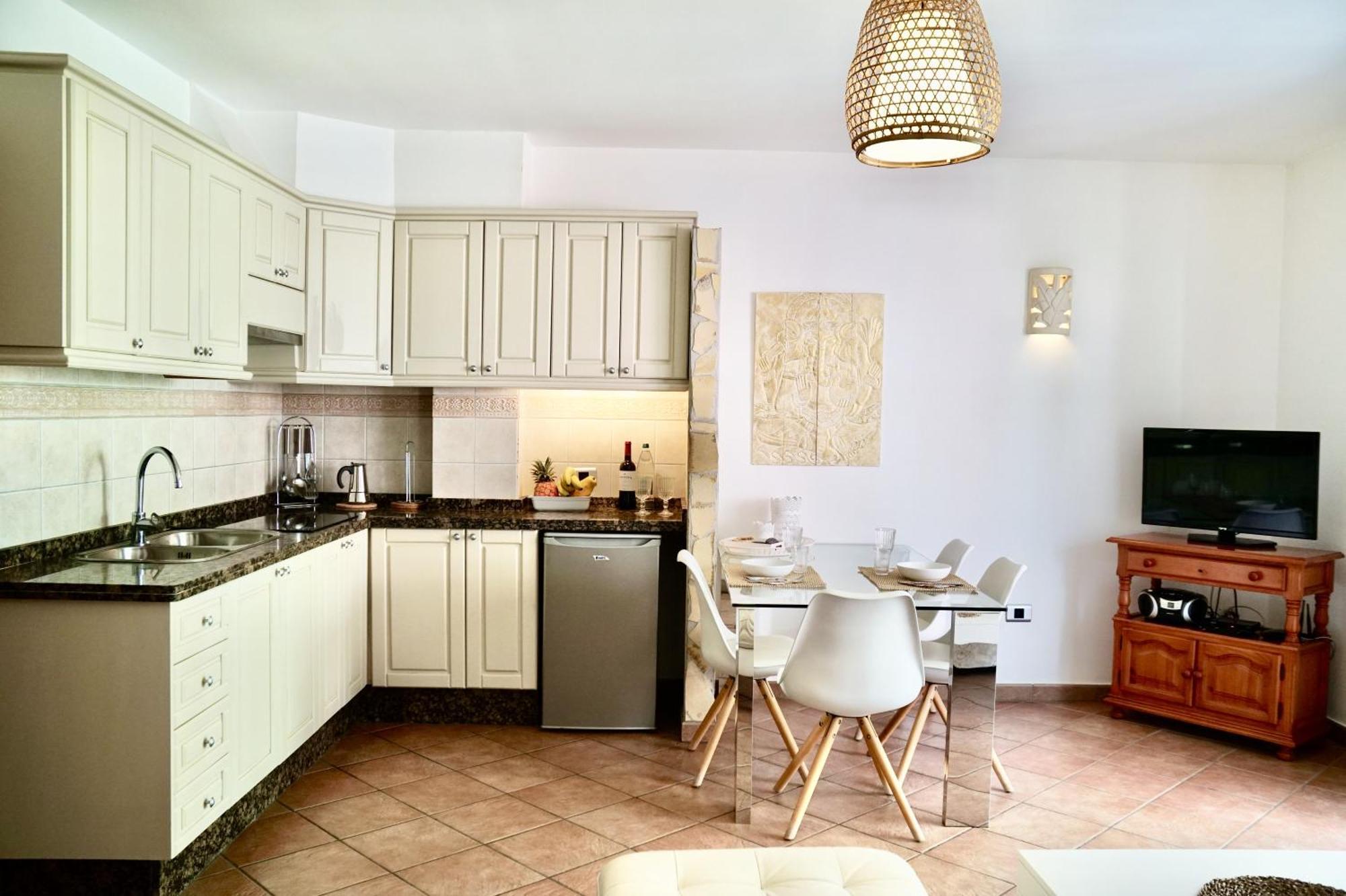 Casa Blanca , Nahe Am Strand , Wifi Frei Гиа-де-Исора Экстерьер фото